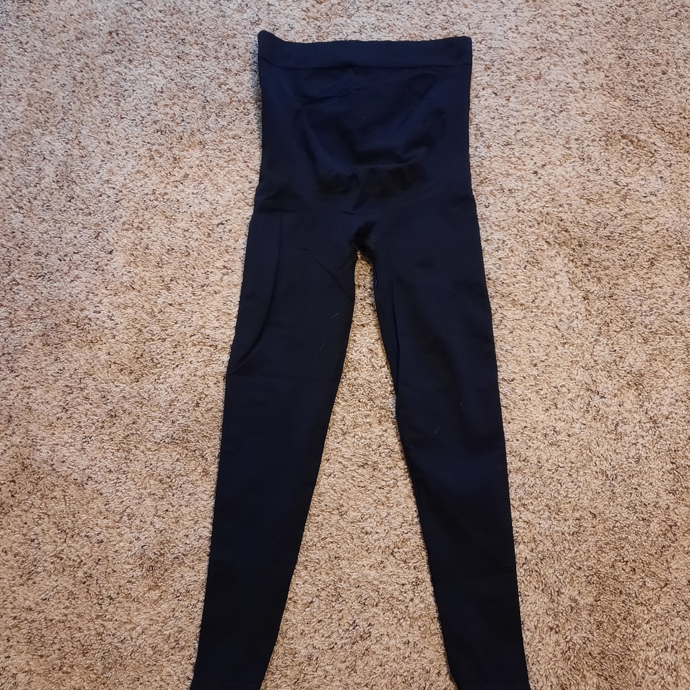 Blanqi maternity leggings Size Med